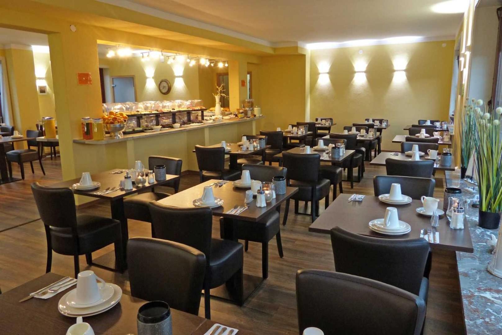 Hotel Zur Seerobbe Куксхавен Екстериор снимка